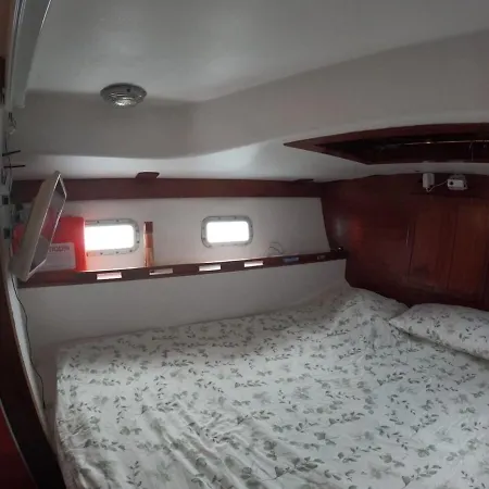 Barco Nineta Ontario Sailboat In Mar- * Valencia